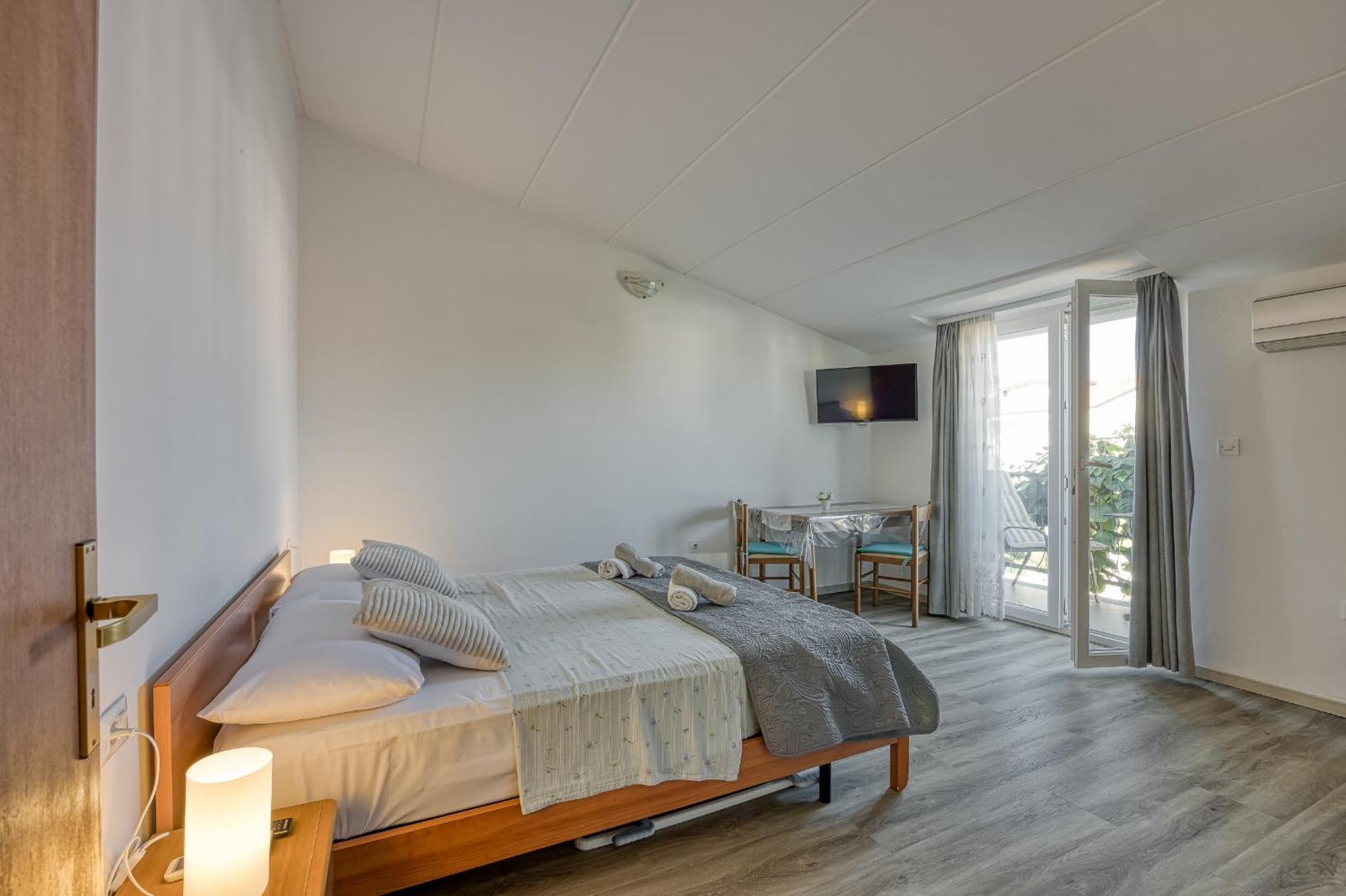 Apartments Orbanic Ровинь Экстерьер фото
