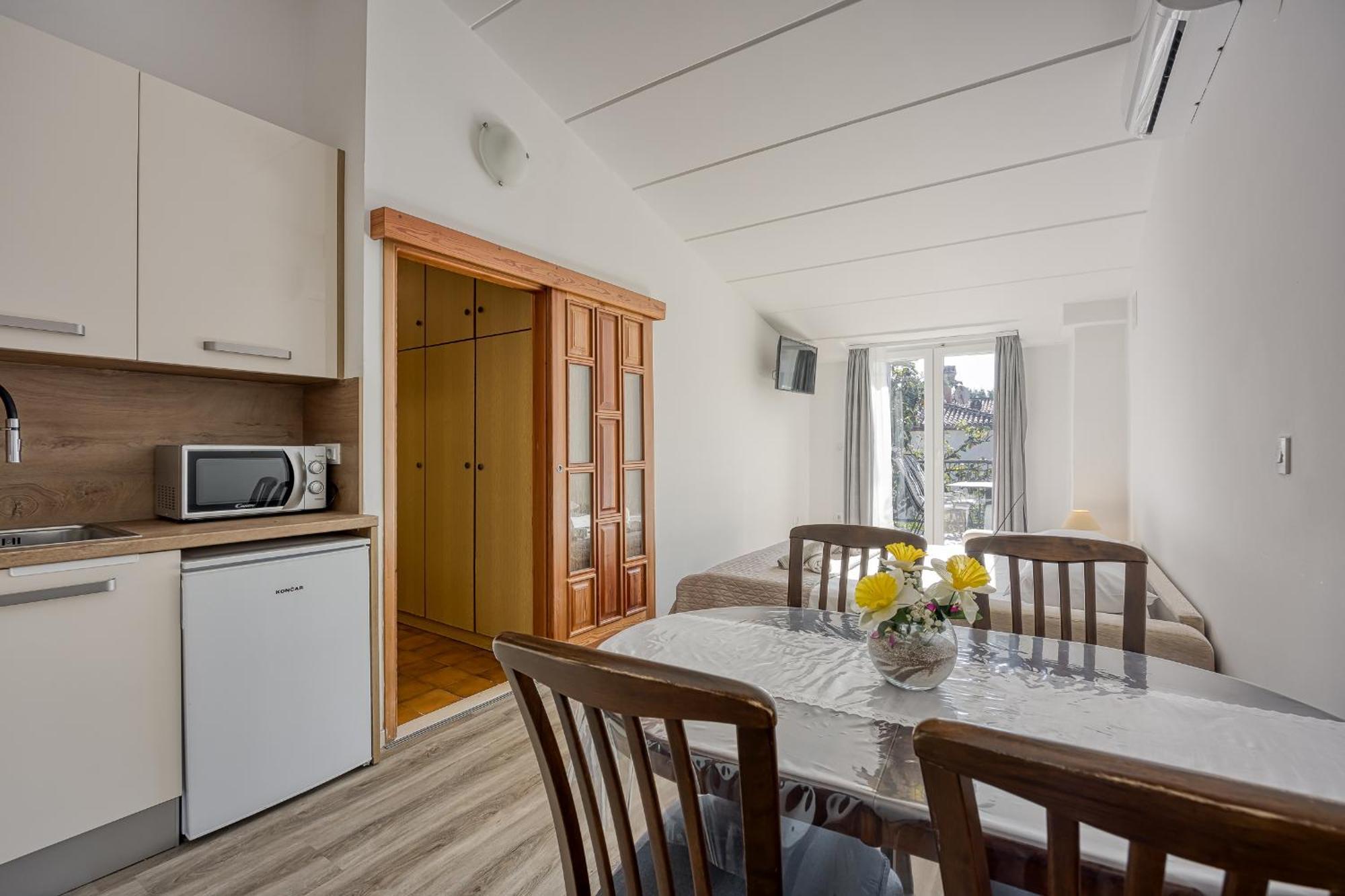 Apartments Orbanic Ровинь Экстерьер фото